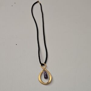 Elegant Gold and Purple Pendant Necklace